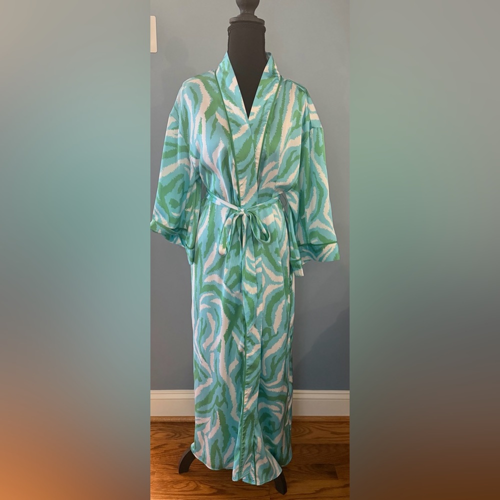 Diane Von Furstenberg Aqua and White Kimono